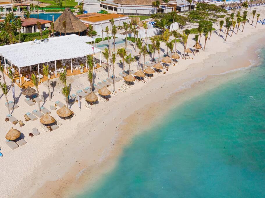 Casa Blanca By The Caribbean Sea Apartment *
