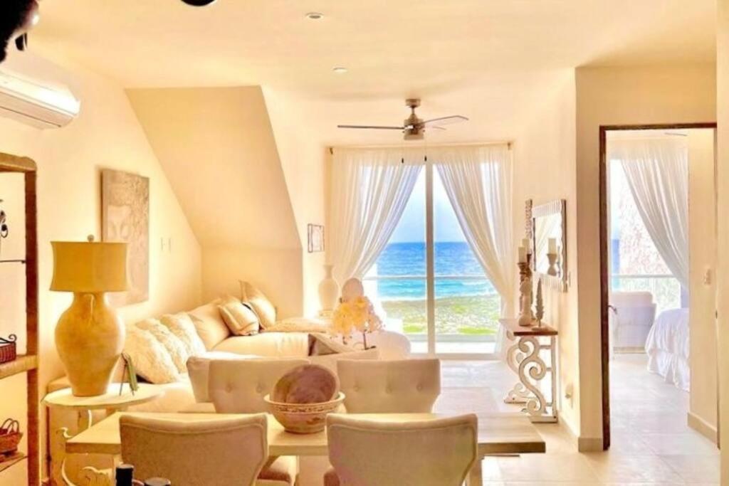 Casa Blanca By The Caribbean Sea Apartment